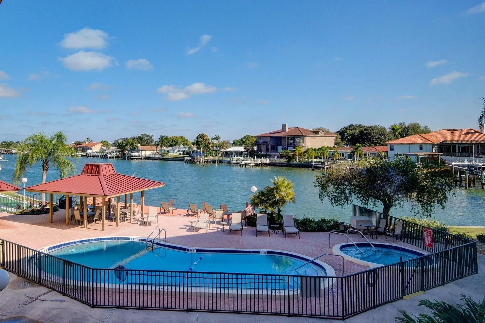 105 Island Way Clearwater FL 33767