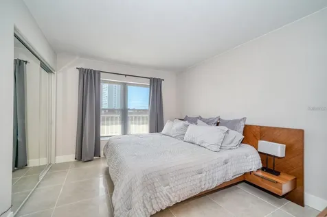 105 Island Way Clearwater FL 33767