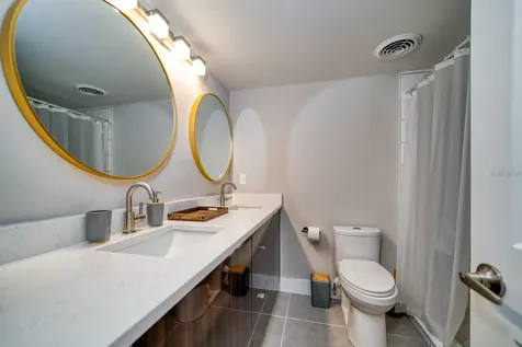 105 Island Way Clearwater FL 33767