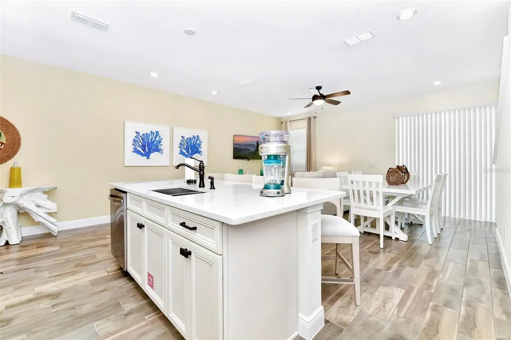 8143 Coconut Place Kissimmee FL 34747