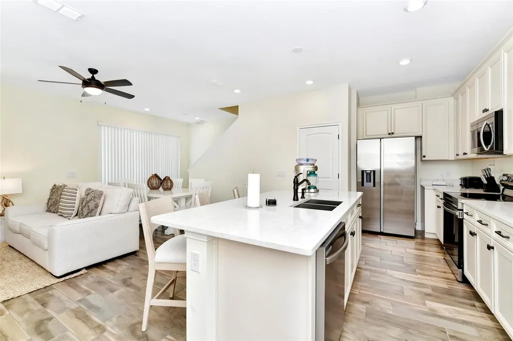 8143 Coconut Place Kissimmee FL 34747