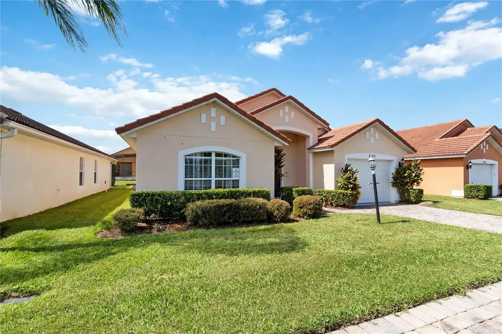 205 Hummingbird Pass Davenport FL 33896