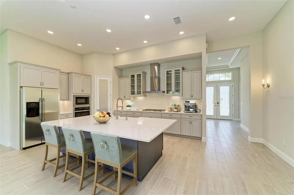 5129 Everlong Drive Apollo Beach FL 33572