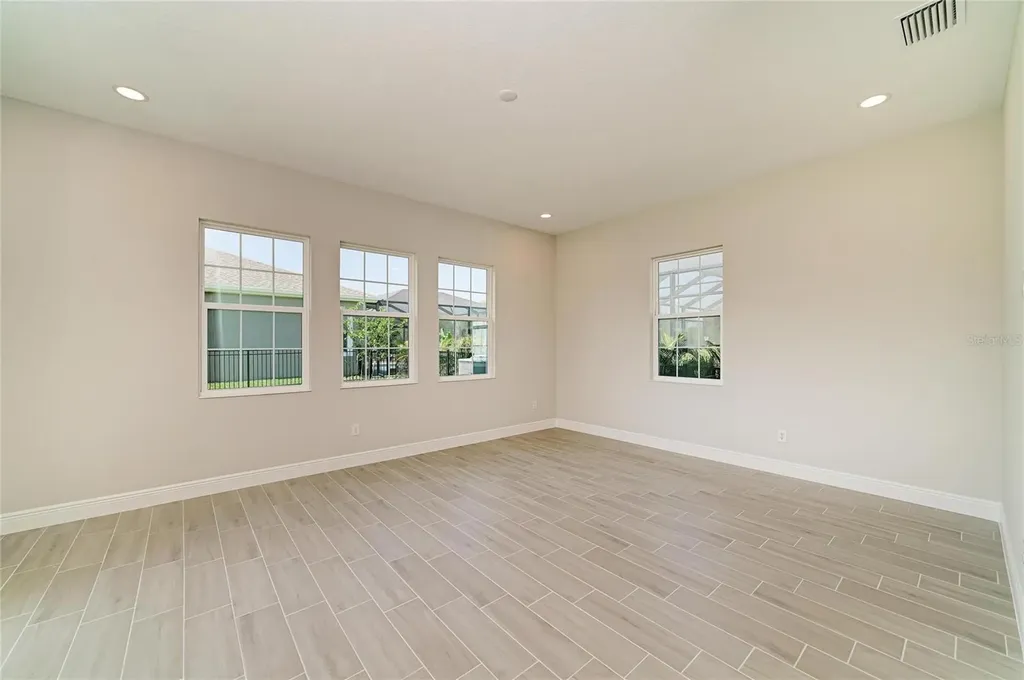 5129 Everlong Drive Apollo Beach FL 33572