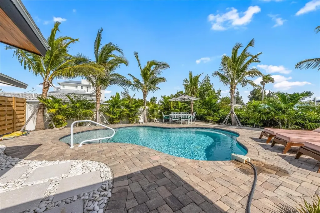 505 65th Street Holmes Beach FL 34217