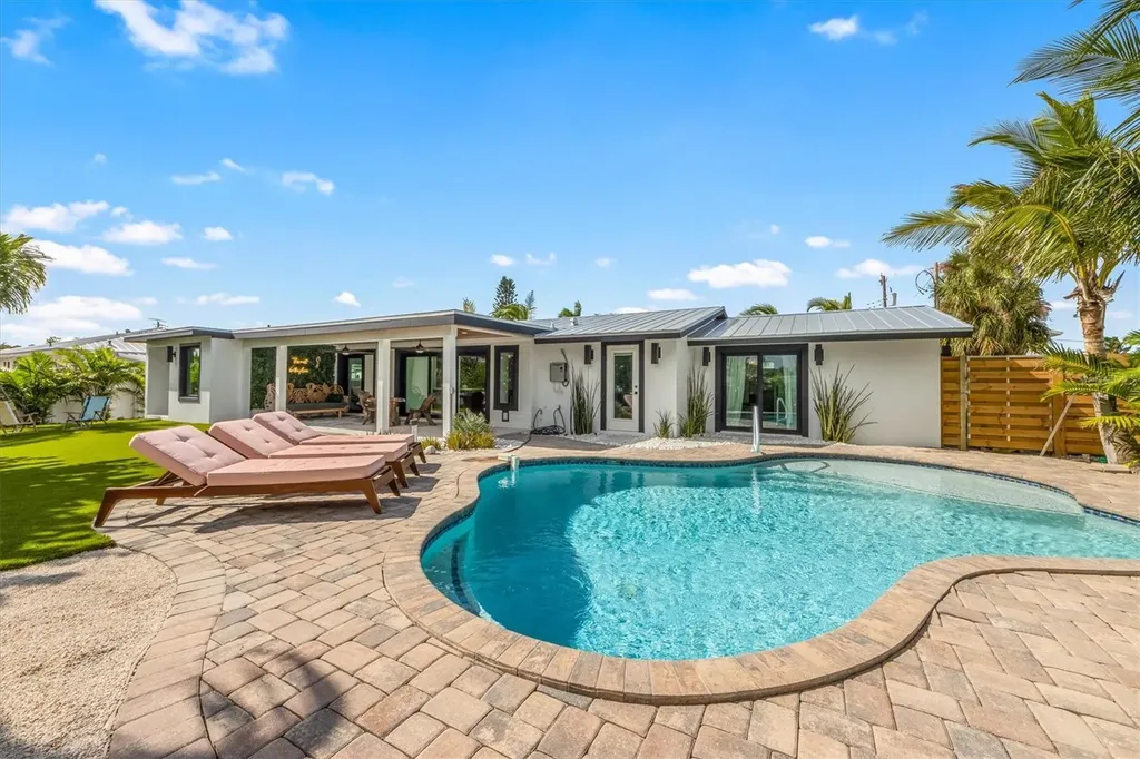 505 65th Street Holmes Beach FL 34217