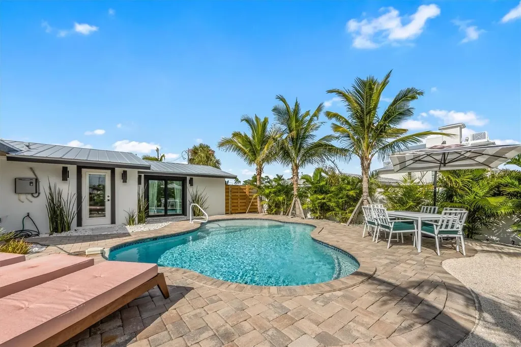 505 65th Street Holmes Beach FL 34217