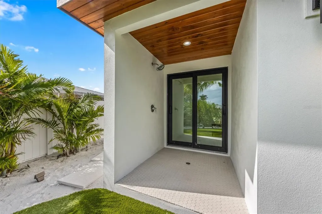 505 65th Street Holmes Beach FL 34217