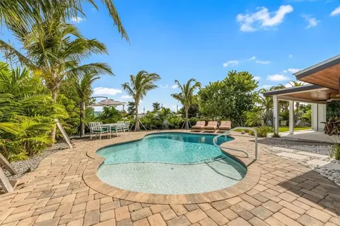 505 65th Street Holmes Beach FL 34217