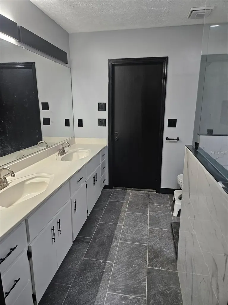 985 SE 56th Court Ocala FL 34480