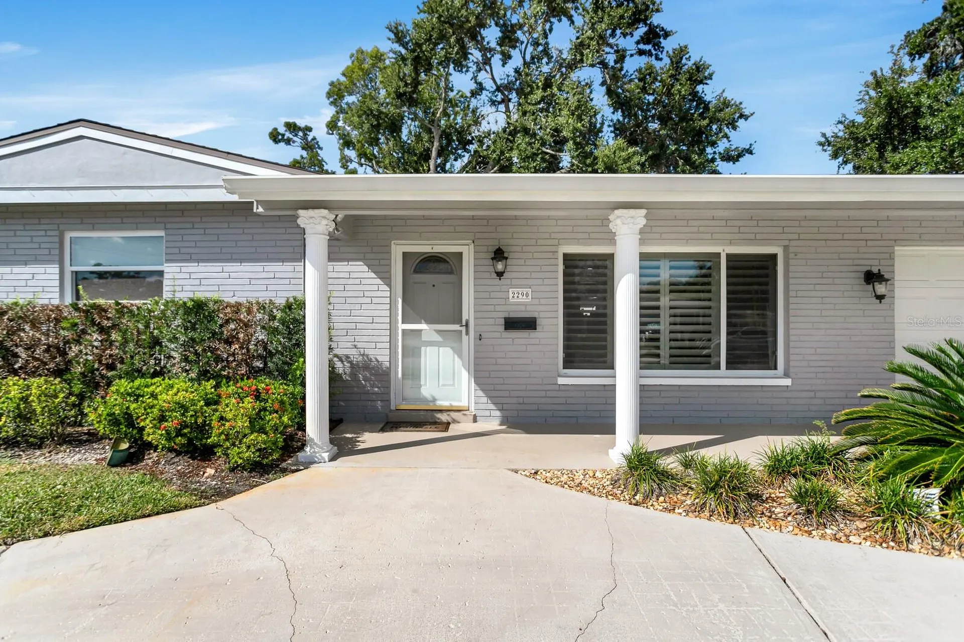 2290 60th Way N St Petersburg FL 33710