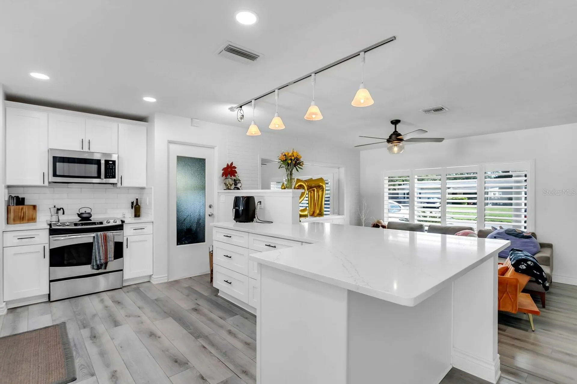2290 60th Way N St Petersburg FL 33710