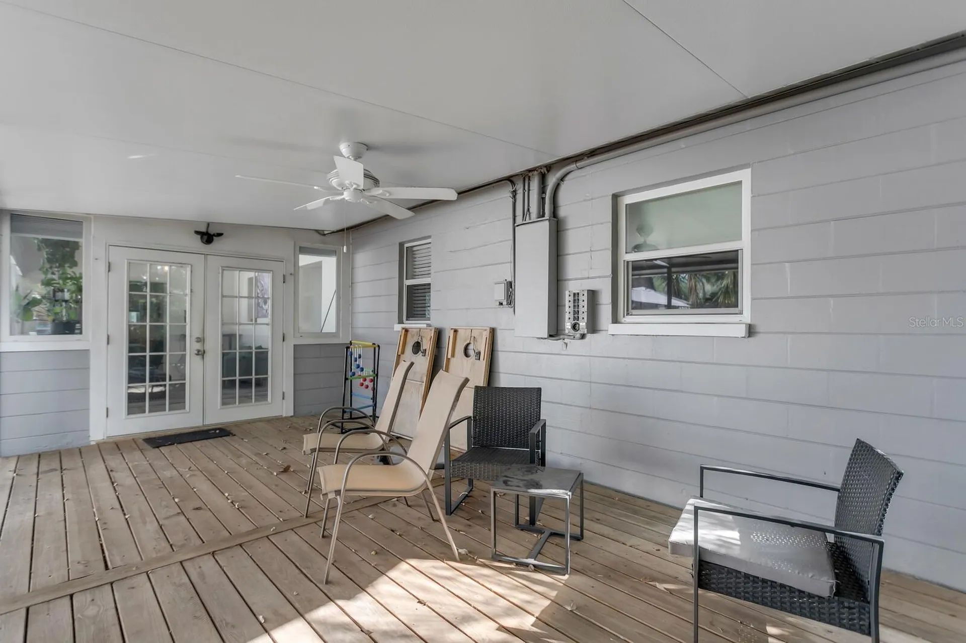 2290 60th Way N St Petersburg FL 33710