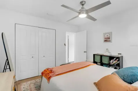 2290 60th Way N St Petersburg FL 33710