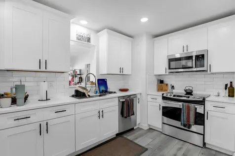 2290 60th Way N St Petersburg FL 33710