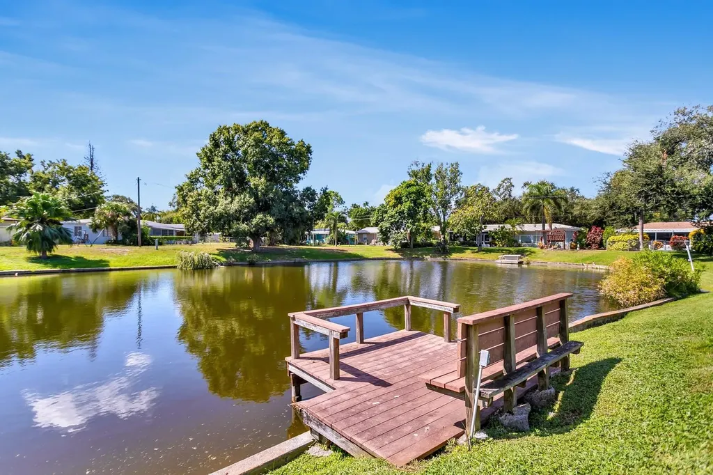 4864 Lake Charles Drive N Kenneth City FL 33709