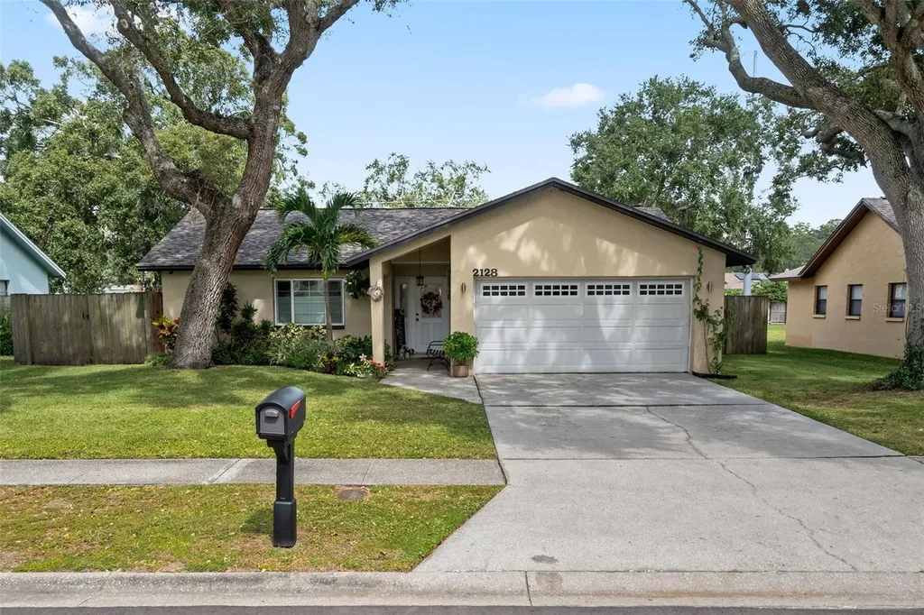2128 Karan Way Clearwater FL 33763