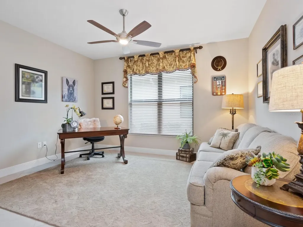 4925 Surfside Circle Bradenton FL 34211