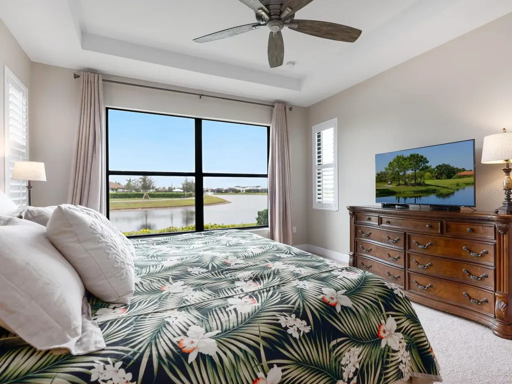 4925 Surfside Circle Bradenton FL 34211