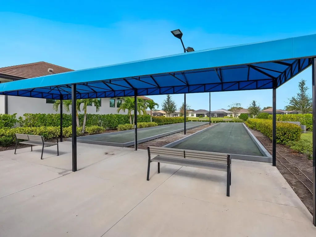 4925 Surfside Circle Bradenton FL 34211