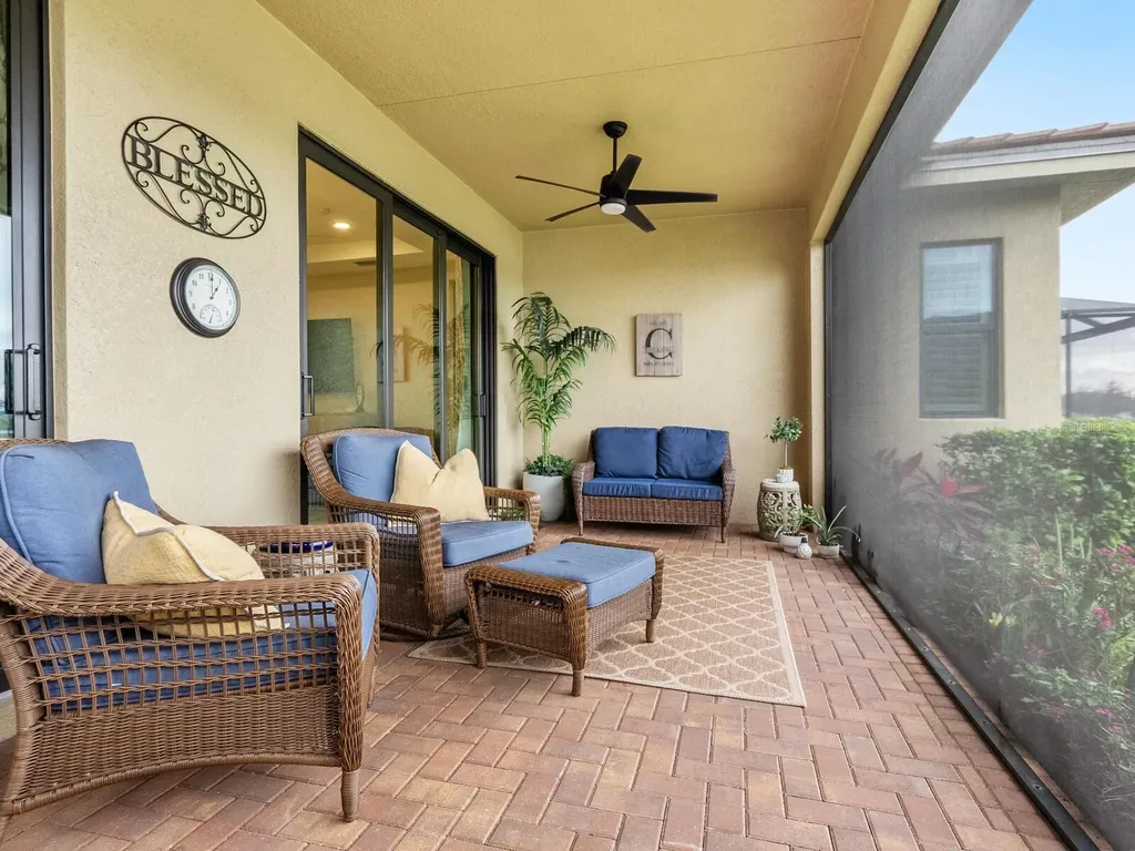 4925 Surfside Circle Bradenton FL 34211