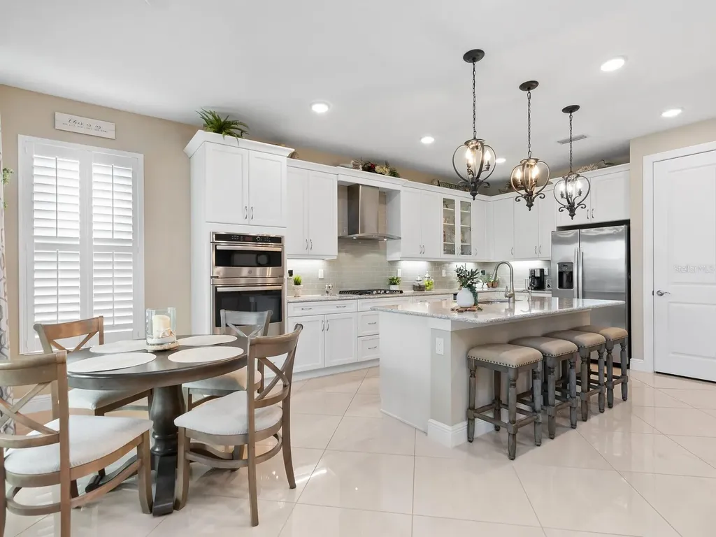 4925 Surfside Circle Bradenton FL 34211