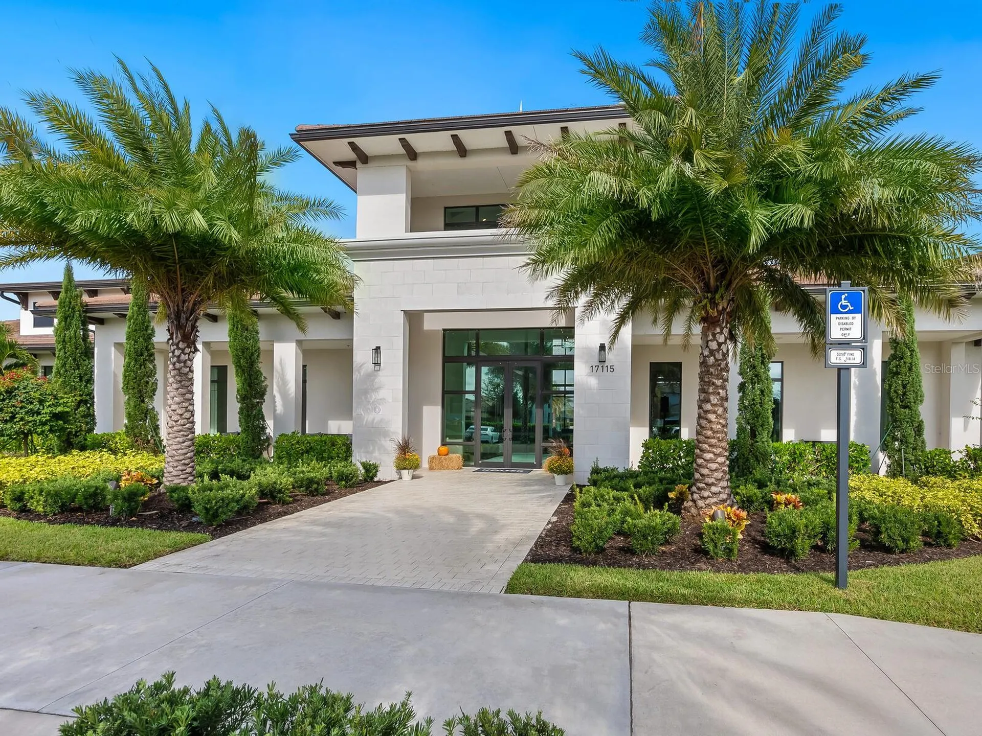 4925 Surfside Circle Bradenton FL 34211