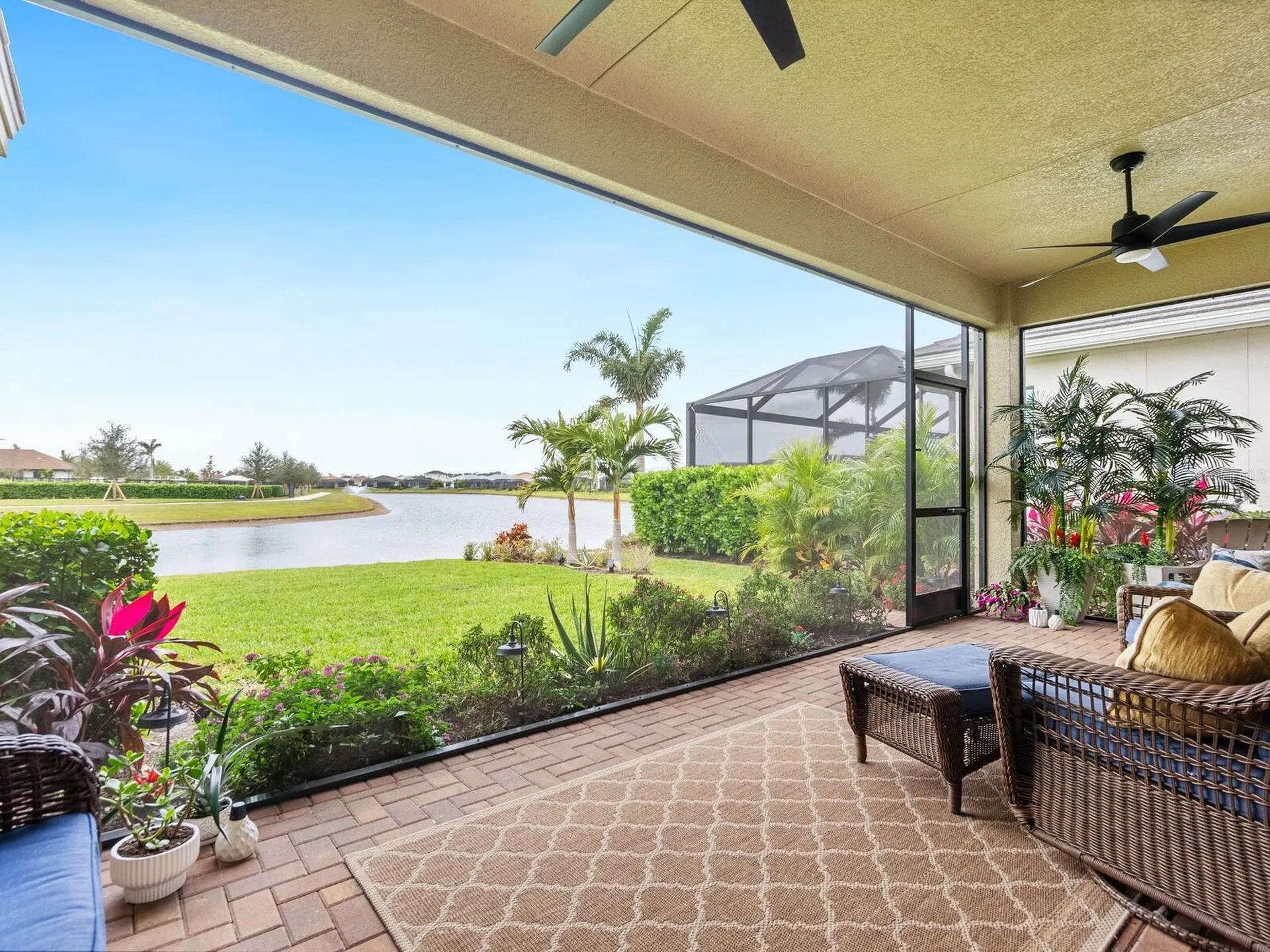 4925 Surfside Circle Bradenton FL 34211