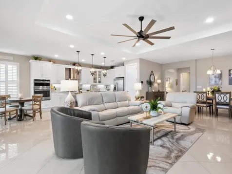 4925 Surfside Circle Bradenton FL 34211