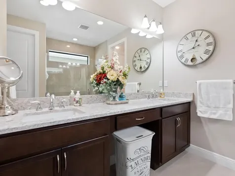 4925 Surfside Circle Bradenton FL 34211