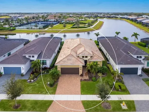 4925 Surfside Circle Bradenton FL 34211