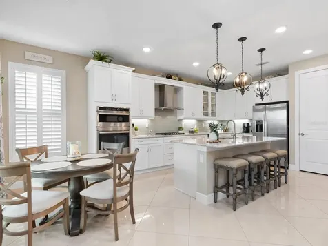 4925 Surfside Circle Bradenton FL 34211