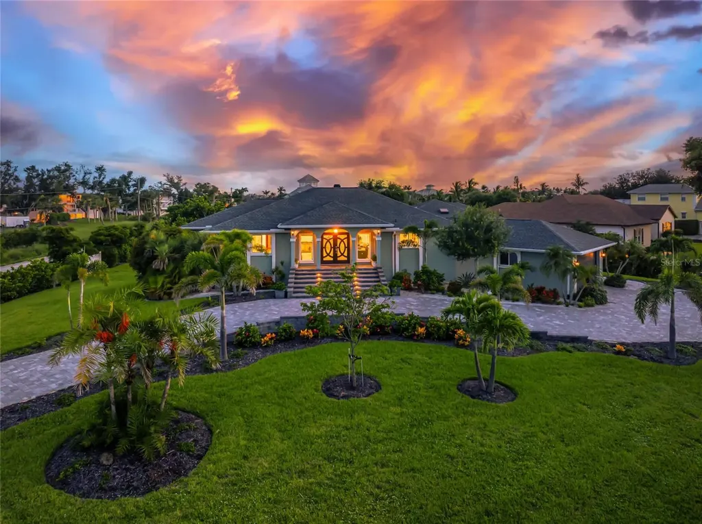 600 Lookout Alley Placida FL 33946