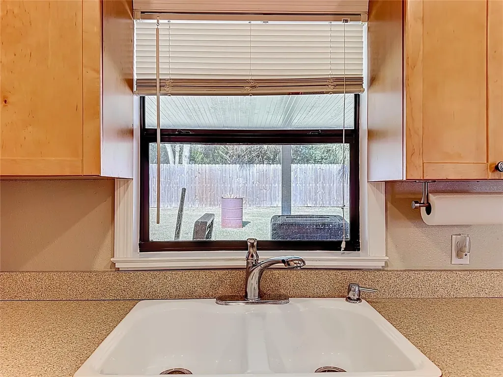 5511 King Avenue Zellwood FL 32798