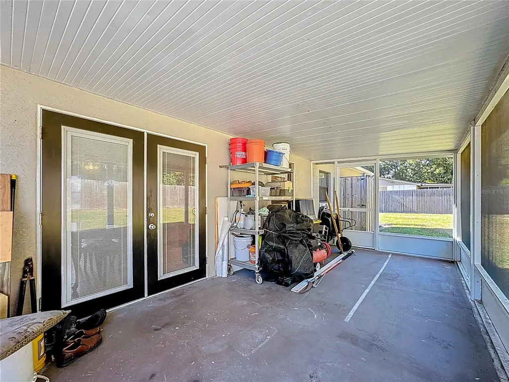 5511 King Avenue Zellwood FL 32798