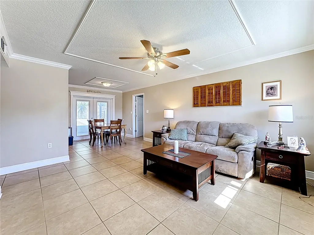5511 King Avenue Zellwood FL 32798