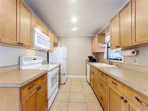 5511 King Avenue Zellwood FL 32798