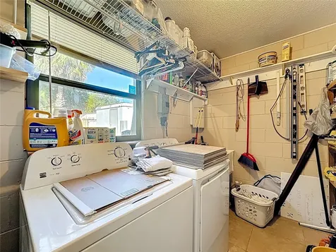 5511 King Avenue Zellwood FL 32798