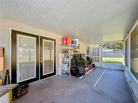 5511 King Avenue Zellwood FL 32798