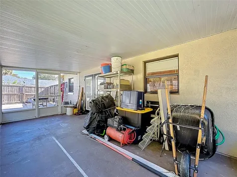 5511 King Avenue Zellwood FL 32798