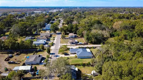 5511 King Avenue Zellwood FL 32798