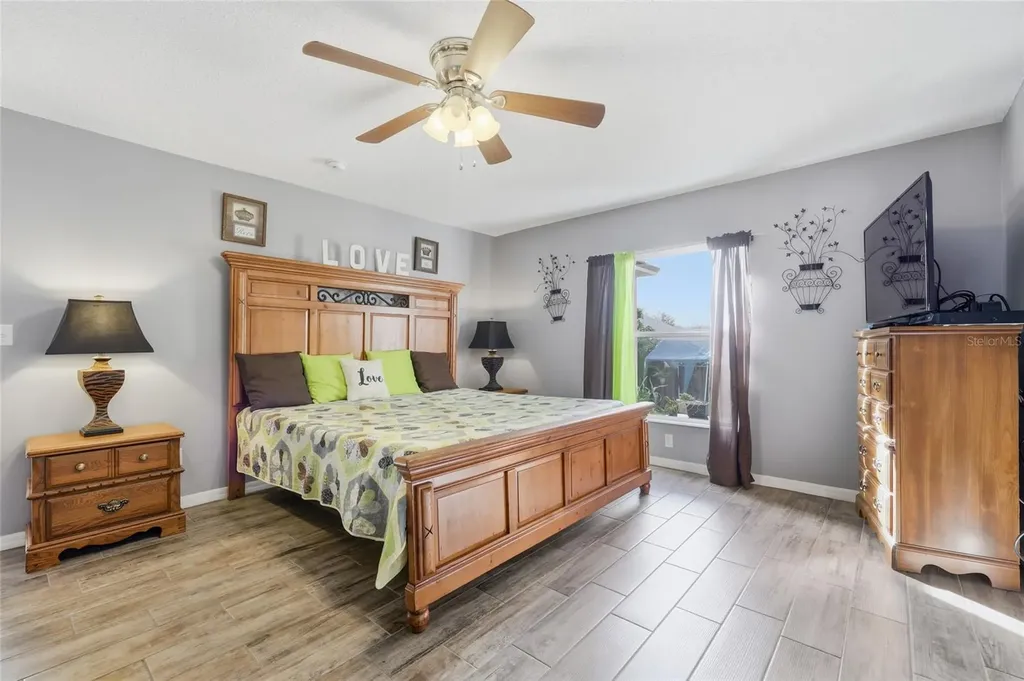 2219 Merry Road Tavares FL 32778