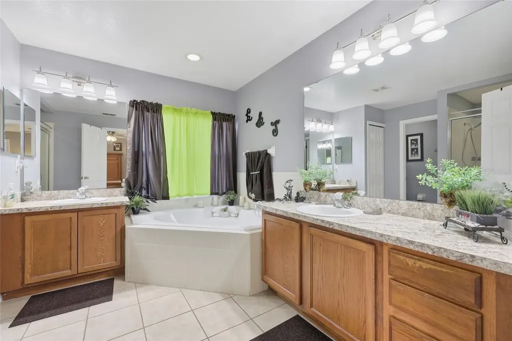 2219 Merry Road Tavares FL 32778