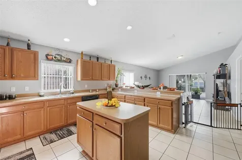 2219 Merry Road Tavares FL 32778