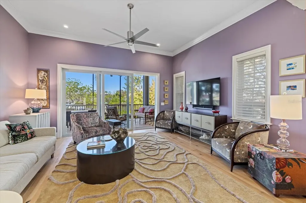 5246 Avenida Del Mare Sarasota FL 34242