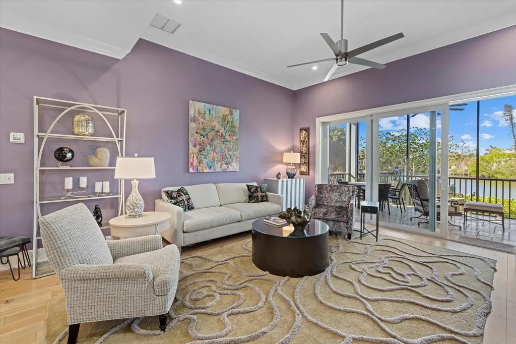 5246 Avenida Del Mare Sarasota FL 34242