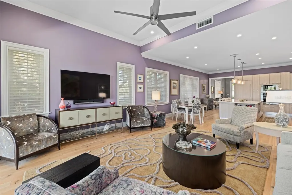 5246 Avenida Del Mare Sarasota FL 34242