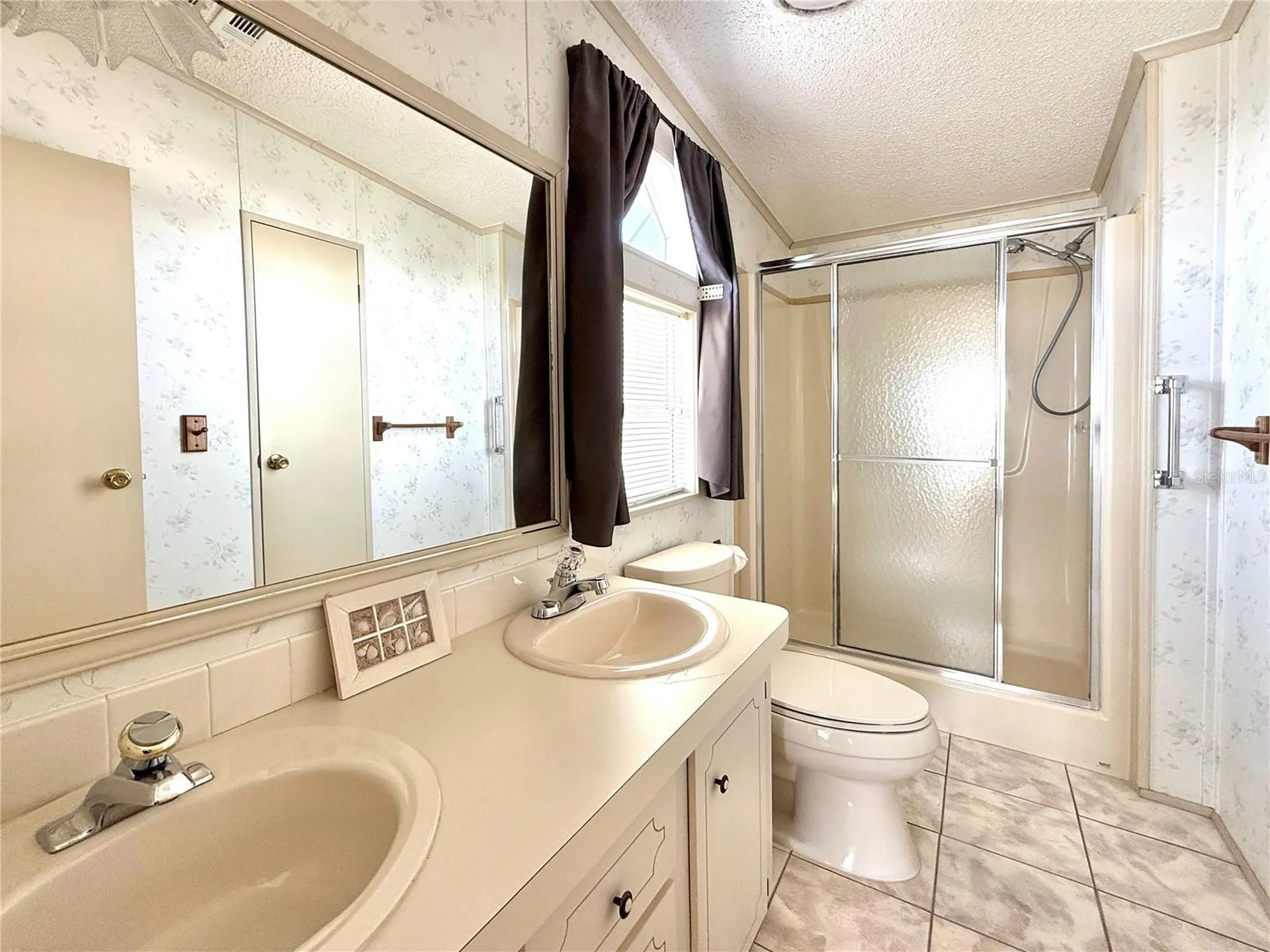 126 W Saint Johns Way Apollo Beach FL 33572