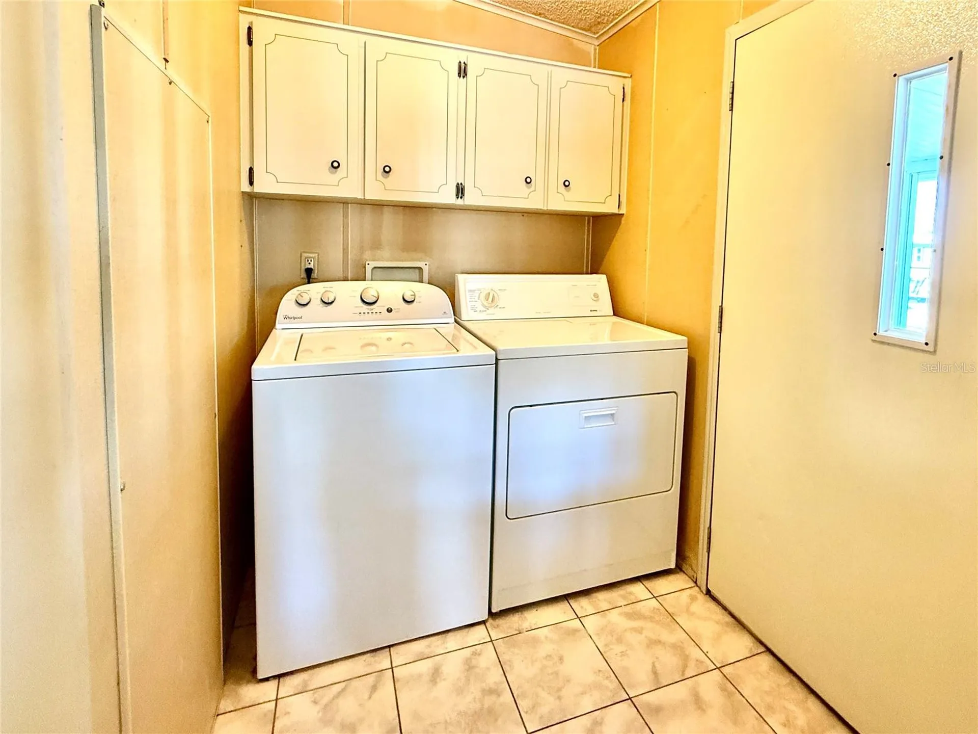 126 W Saint Johns Way Apollo Beach FL 33572