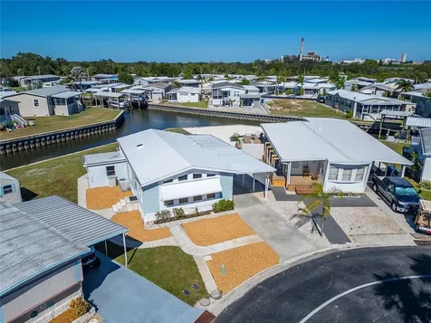 126 W Saint Johns Way Apollo Beach FL 33572